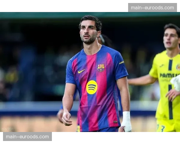 比利亚雷亚尔客场仅1次射正 进攻组织在巴萨压迫下完全瘫痪