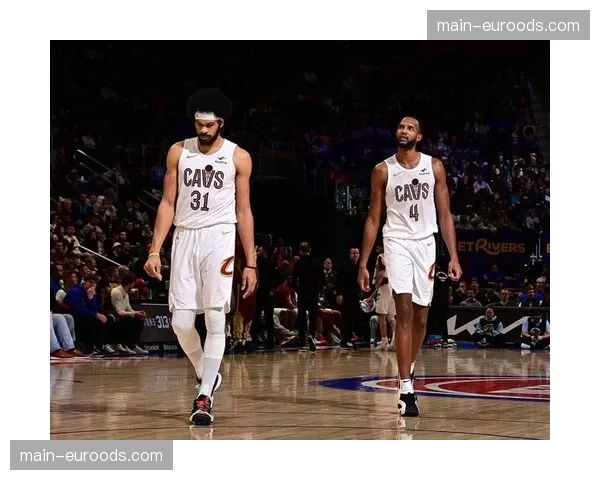 骑士空间阵容投射压制活塞 三分火力成复仇东部第一关键